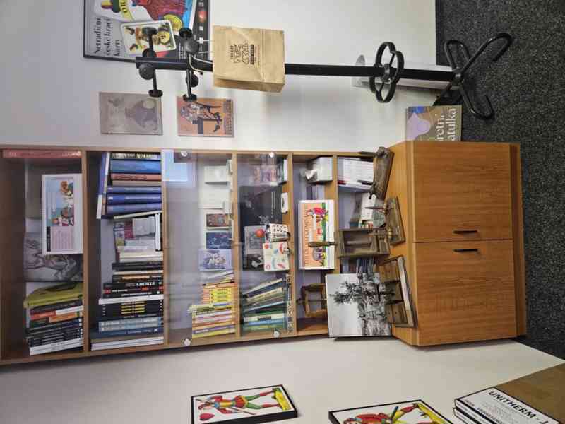 Prodáme regály, šatní skříně, nábytek do kanceláře apod. - foto 13