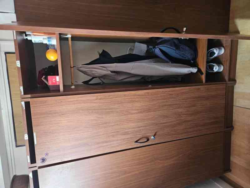 Prodáme regály, šatní skříně, nábytek do kanceláře apod. - foto 10
