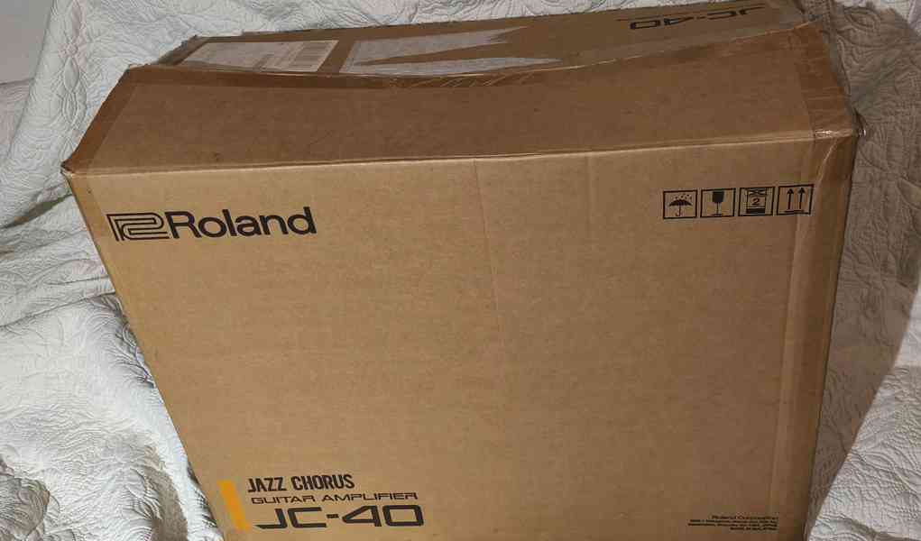Roland JC40 Jazz chorus  - foto 6