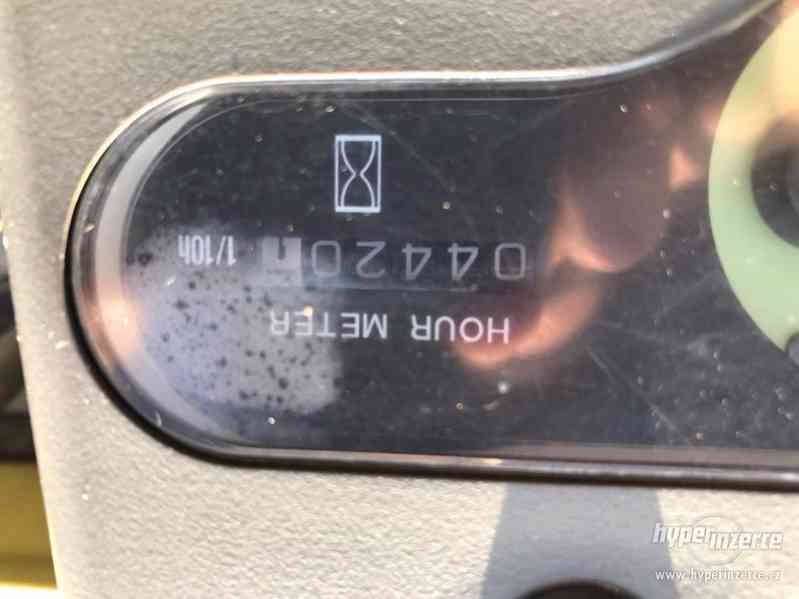Mini rypadlo Yanmar SV17 - foto 5