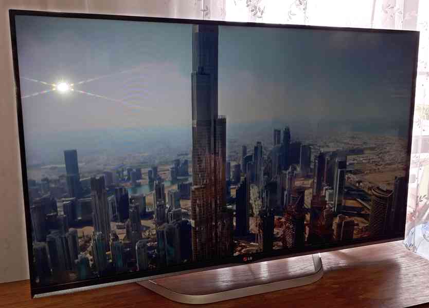 Smart TV LG 42LV570S ve vybornem stavu! - foto 2