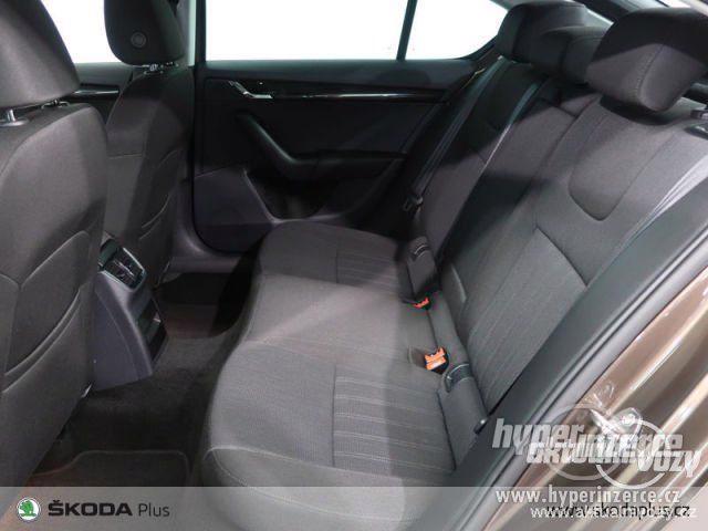 Škoda Octavia 2.0, nafta, automat, r.v. 2018, navigace - foto 2