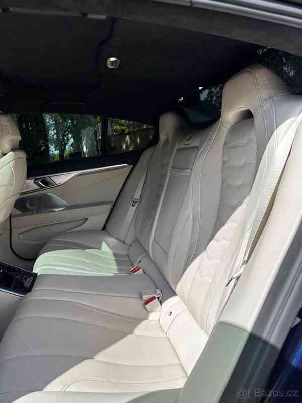 BMW Řada 8 840i - foto 6