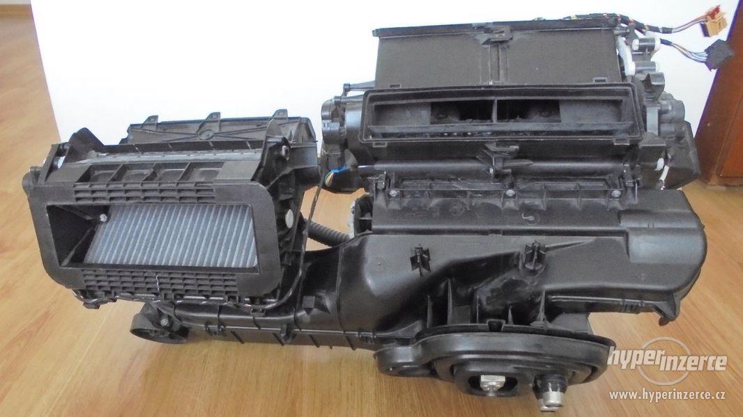 panel ovládání topení Climatronic Škoda Octavia III - foto 2