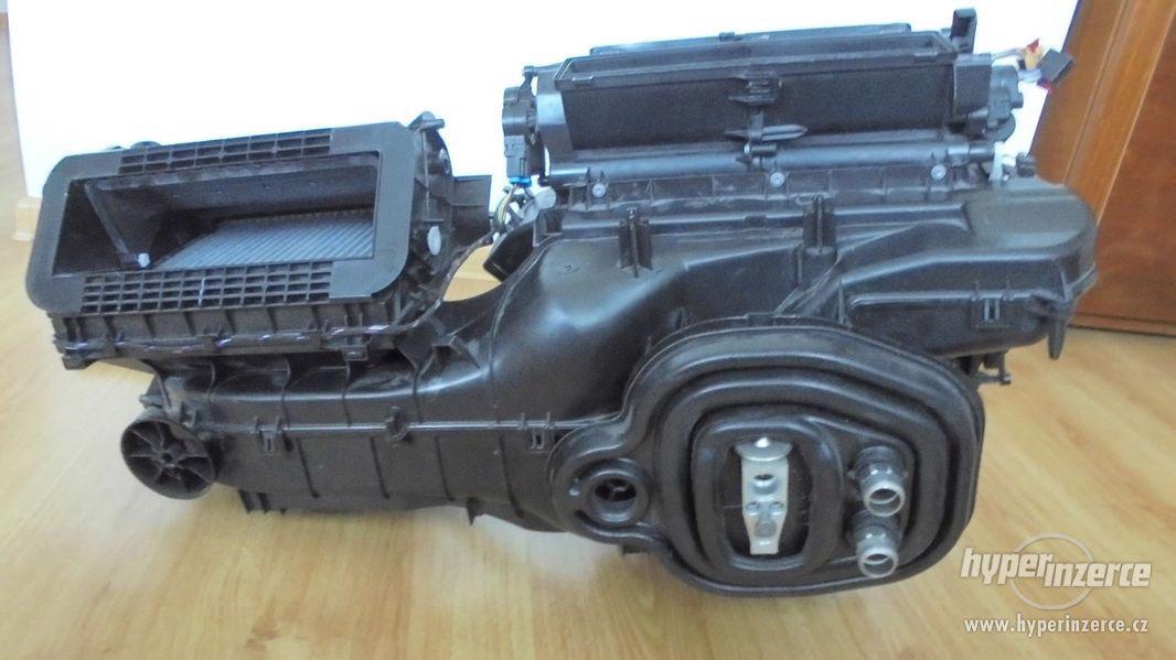 panel ovládání topení Climatronic Škoda Octavia III - foto 4