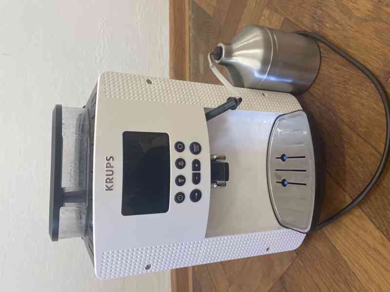 Automatický kávovar KRUPS Pisa White + XS6000 Autocappuccino - foto 1