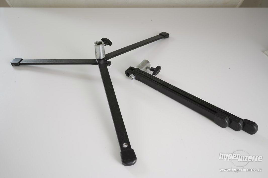 2 skládací podlahové stativy Manfrotto - foto 1