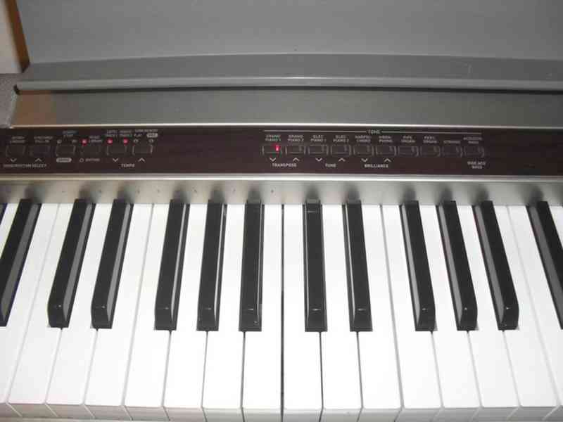 Digitální piano Casio Privia PX-110 - foto 5