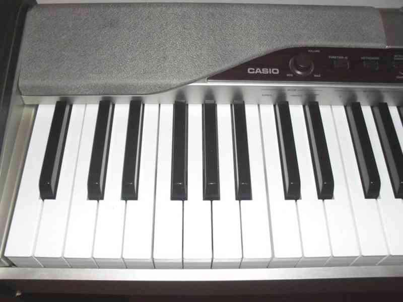 Digitální piano Casio Privia PX-110 - foto 4