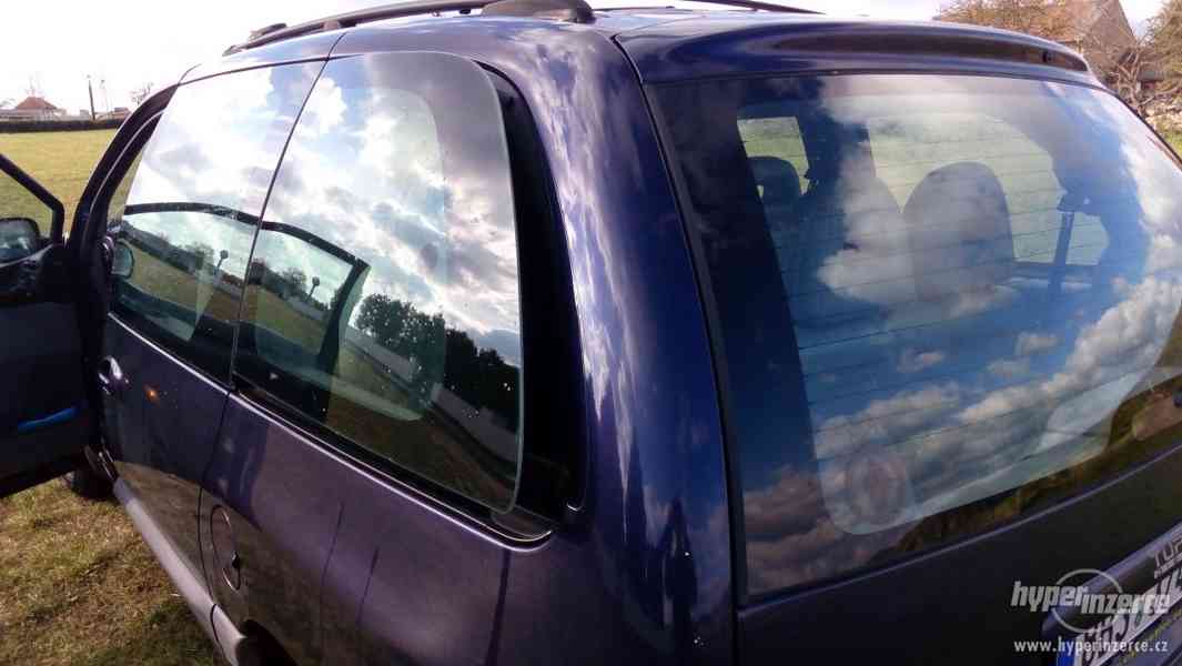 Chrysler Voyager - foto 14