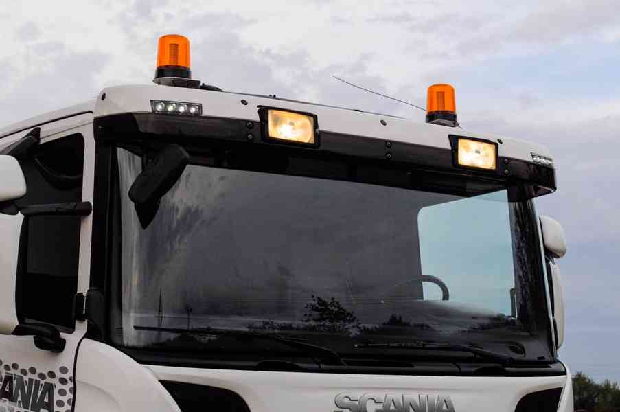 SCANIA P440 4X4 TŘÍSTRANNÝ SKLÁPĚČ / VYKLÁPĚČ 53.000KM EU5 - foto 38