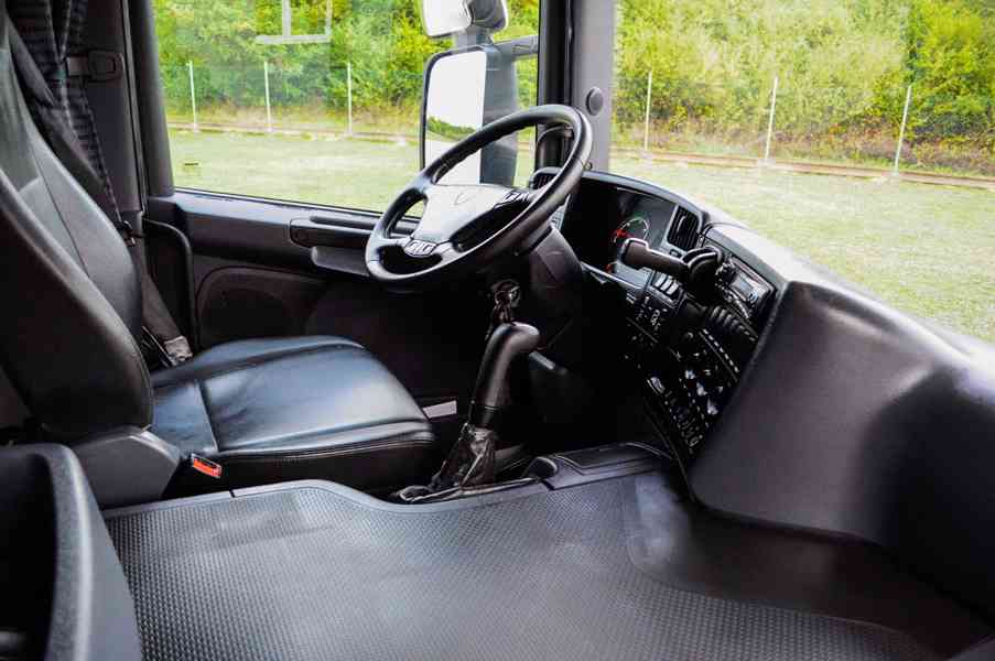 SCANIA P440 4X4 TŘÍSTRANNÝ SKLÁPĚČ / VYKLÁPĚČ 53.000KM EU5 - foto 60