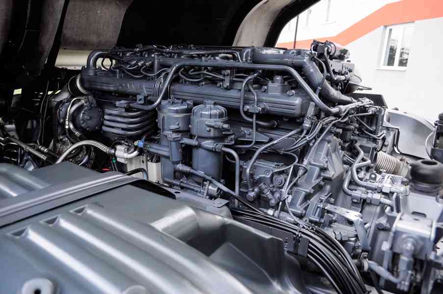 SCANIA P440 4X4 TŘÍSTRANNÝ SKLÁPĚČ / VYKLÁPĚČ 53.000KM EU5 - foto 54