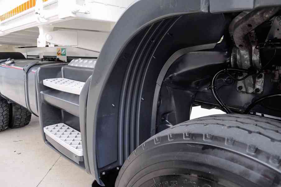SCANIA P440 4X4 TŘÍSTRANNÝ SKLÁPĚČ / VYKLÁPĚČ 53.000KM EU5 - foto 13