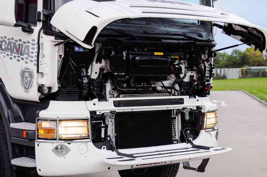 SCANIA P440 4X4 TŘÍSTRANNÝ SKLÁPĚČ / VYKLÁPĚČ 53.000KM EU5 - foto 48