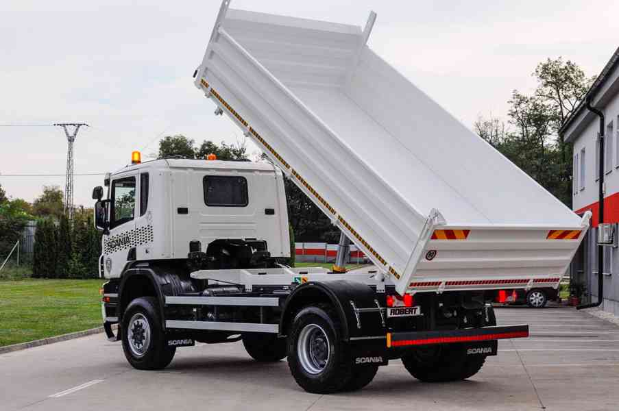 SCANIA P440 4X4 TŘÍSTRANNÝ SKLÁPĚČ / VYKLÁPĚČ 53.000KM EU5 - foto 81