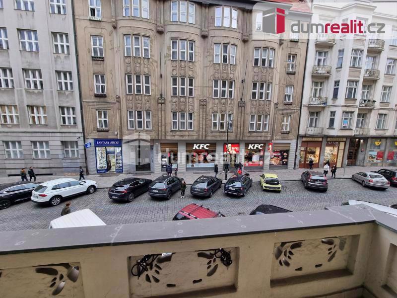 Pronájem nebytového prostoru 47m2, Kaprova, Praha 1 - foto 3