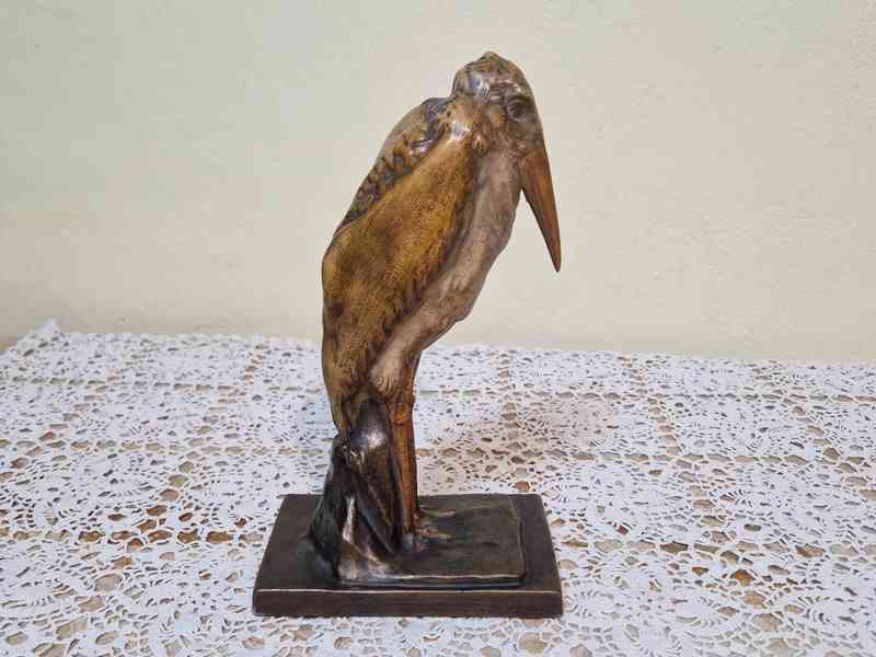 Krásná keramická plastika pták Marabu VDK Bechyně - foto 3