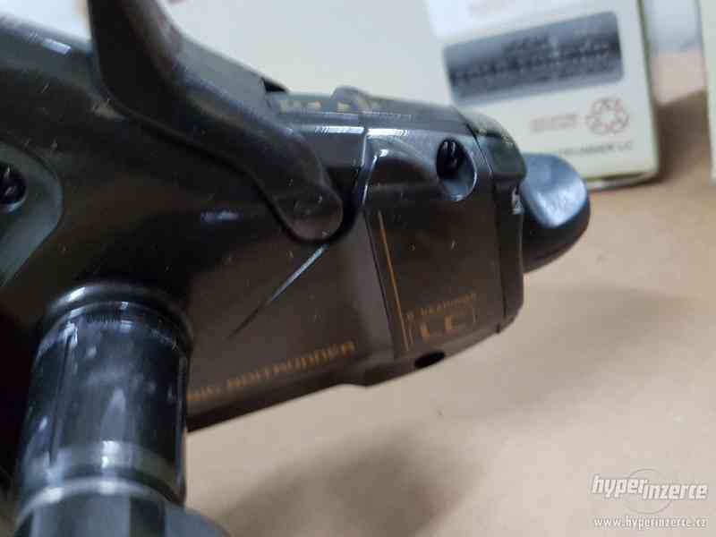 Prodam rybarsk navijak Shimano Big Baitrunner LONG Cast. leg - foto 12