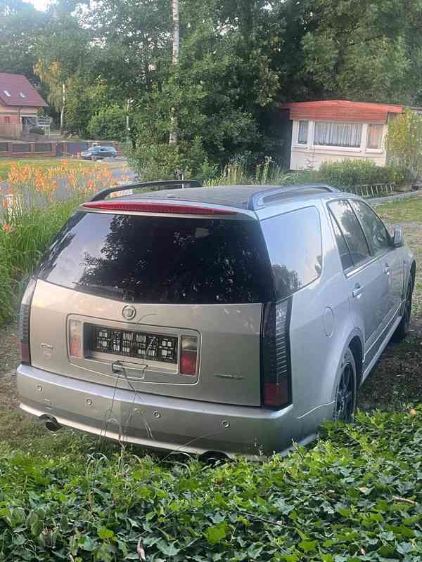 Cadillac srx 3,6 - foto 3