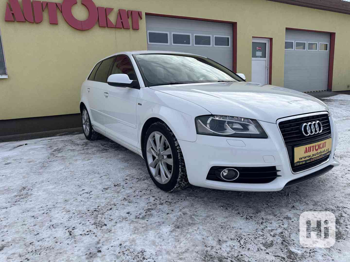 Audi A3 1.8 TFSI 118kW S-line/Bi-xenon - foto 1
