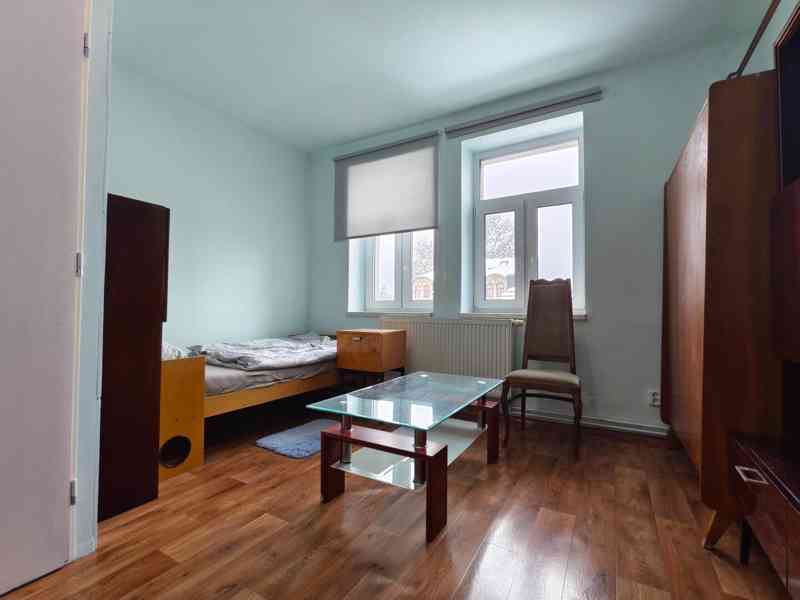 Ubytování pro 6-8 osob, 3+1, 70m2, Jablonec (ul. Zlatá) - foto 9