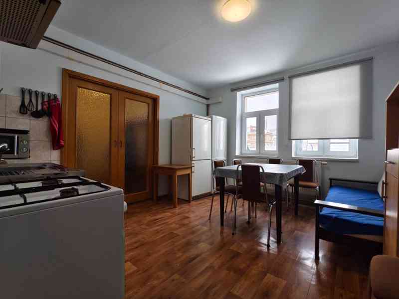 Ubytování pro 6-8 osob, 3+1, 70m2, Jablonec (ul. Zlatá) - foto 2