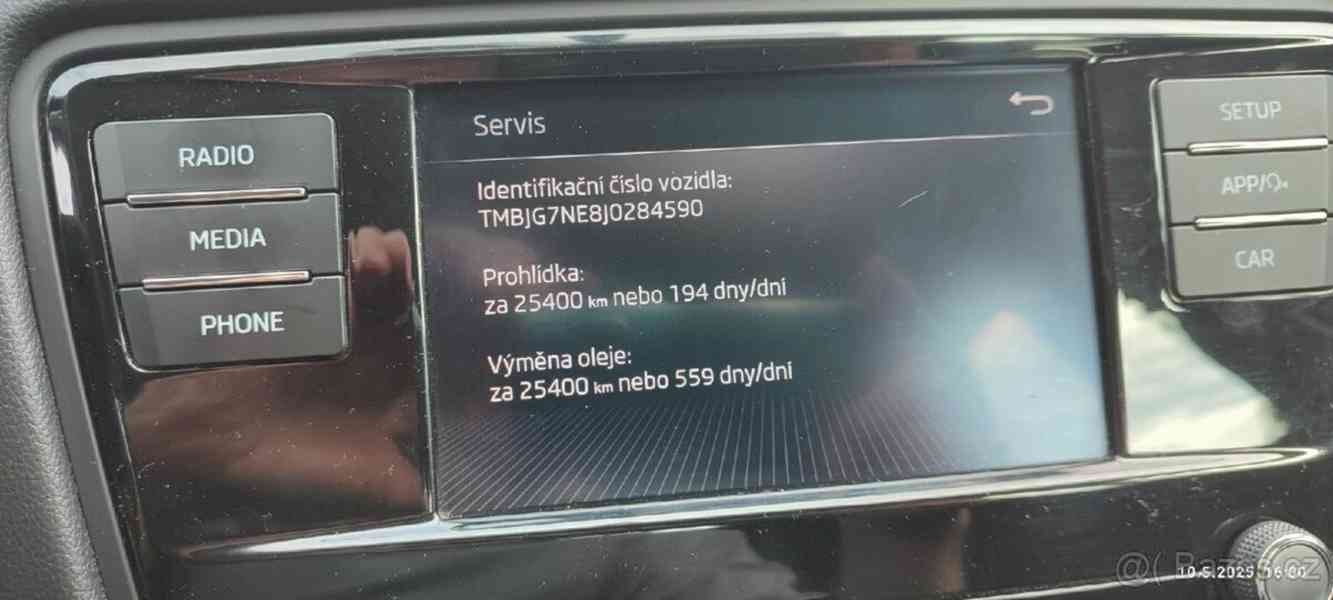 Škoda Octavia 1,6   3 - foto 6