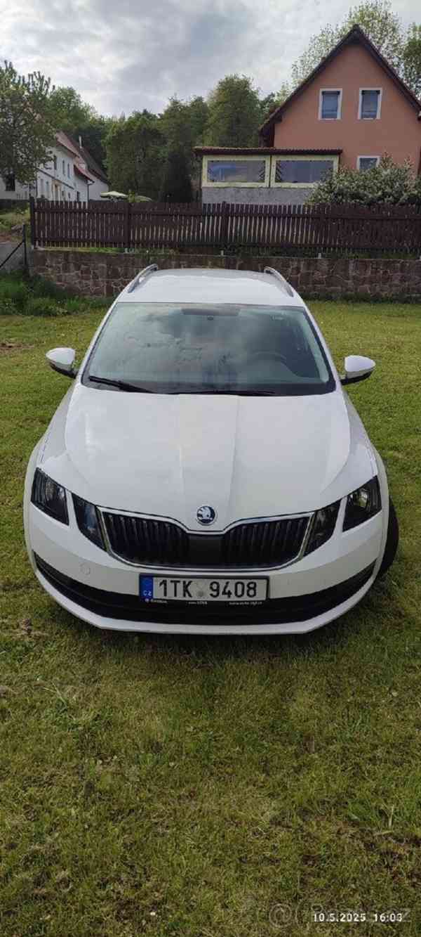 Škoda Octavia 1,6   3 - foto 4