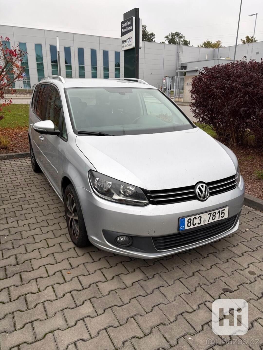 Volkswagen Touran 1,6   Prodam - foto 1