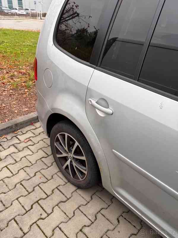 Volkswagen Touran 1,6   Prodam - foto 4