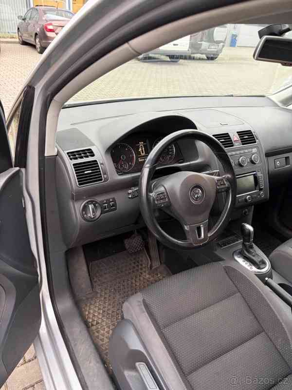 Volkswagen Touran 1,6   Prodam - foto 5
