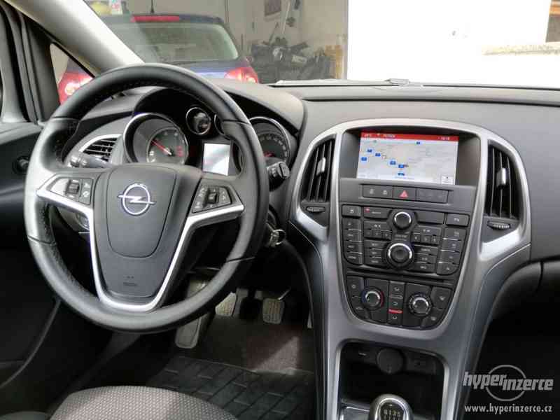OPEL ASTRA 1,6 CDTI kombi 2015 - foto 5