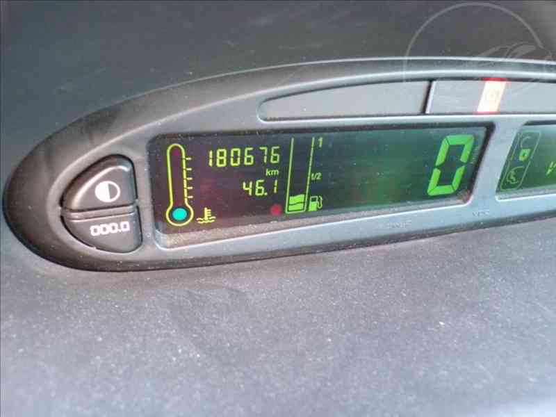 Citroën Xsara Picasso 1,8 16V TAŽNÉ ZAŘÍZENÍ - foto 6