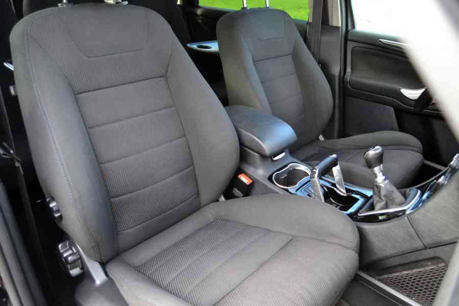 Ford Galaxy 2.0 TDCI 103kW Titanium Panorama 7 míst - foto 16