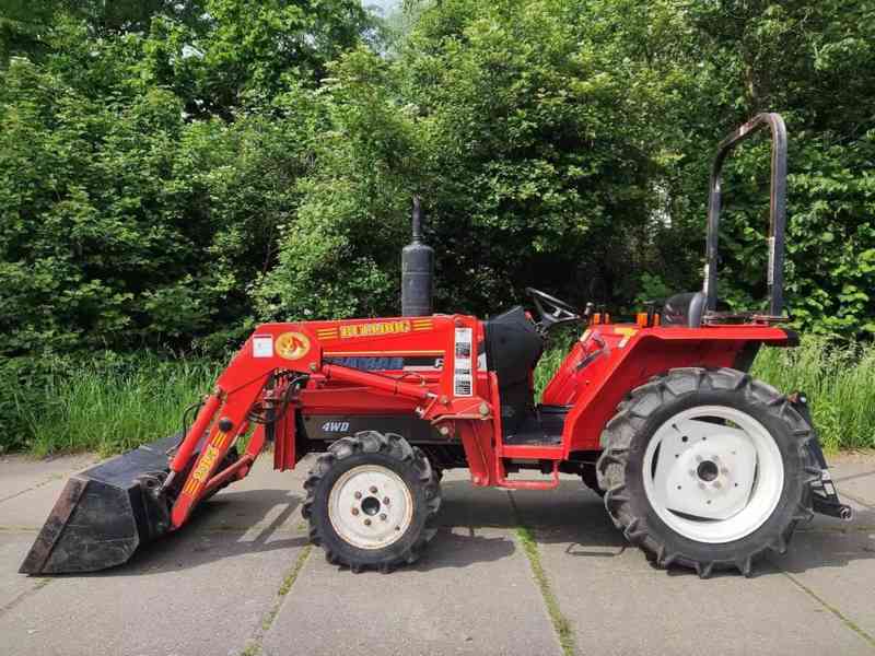 Traktor Yanmar F20D