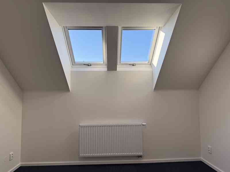 PRONÁJEM KANCELÁŘE O CP CCA 11,70 M2, BRNO - KRÁLOVO POLE - foto 3