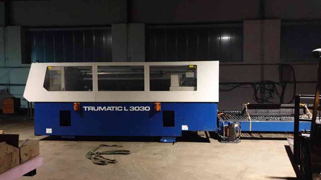 CO2 laser Trumpf TruMatic L 3030 - foto 1