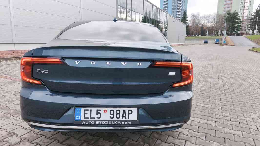 Volvo S90 T8 PHE Recharge Geartronic Inscription, ČR, DPH - foto 5