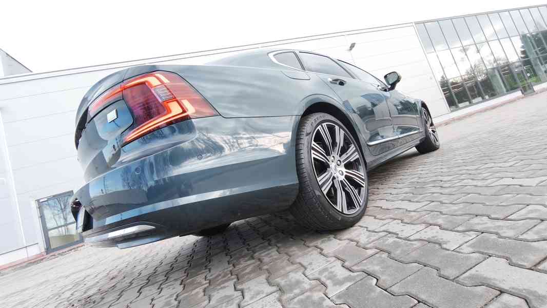 Volvo S90 T8 PHE Recharge Geartronic Inscription, ČR, DPH - foto 4