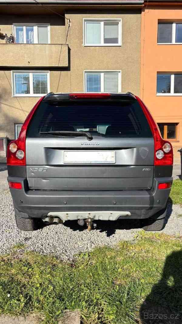 Volvo XC90 2,4   D5 136 KW automat - foto 5