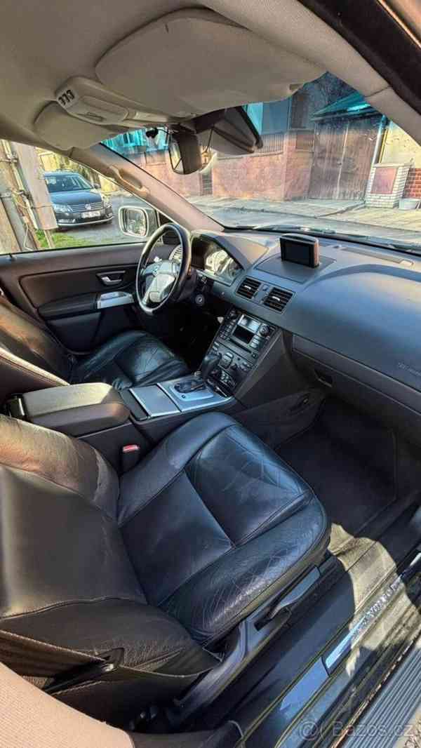 Volvo XC90 2,4   D5 136 KW automat - foto 6