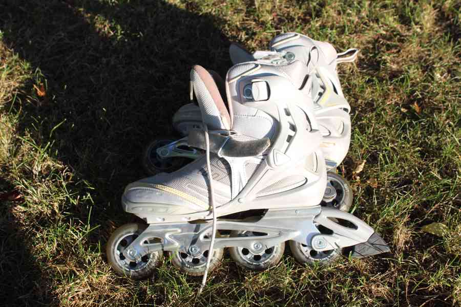 Rollerblade in-line dámské brusle 80mm skoro nové  - foto 1