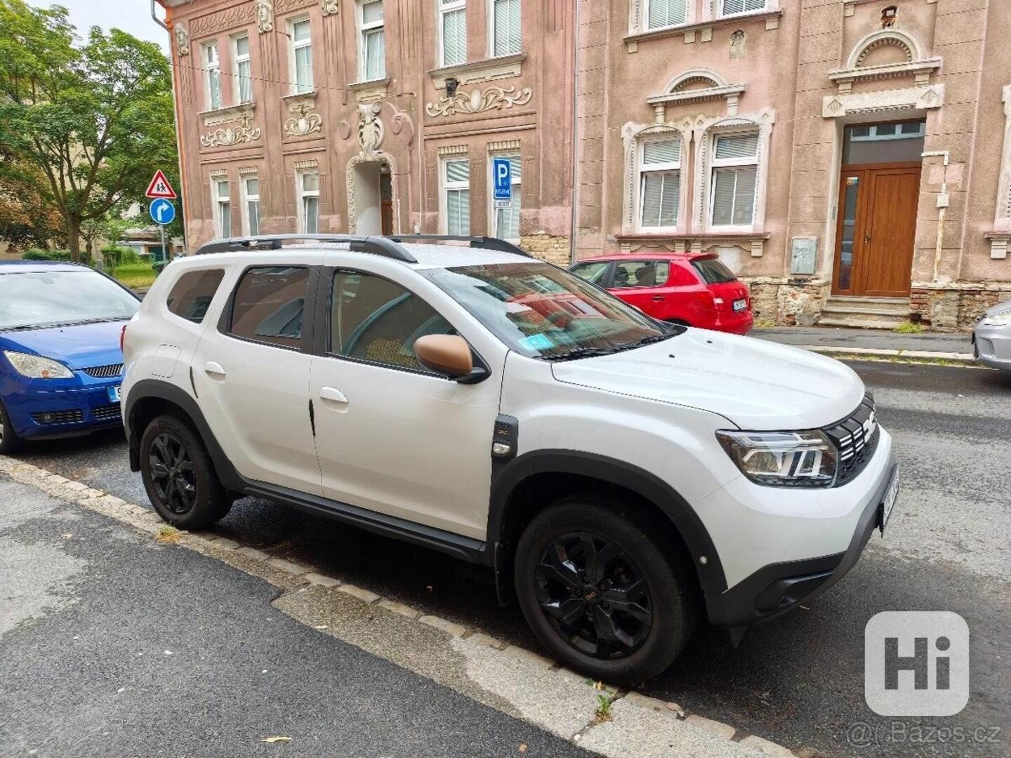 Dacia Duster 1,0   TOUS CHEMIN - foto 1