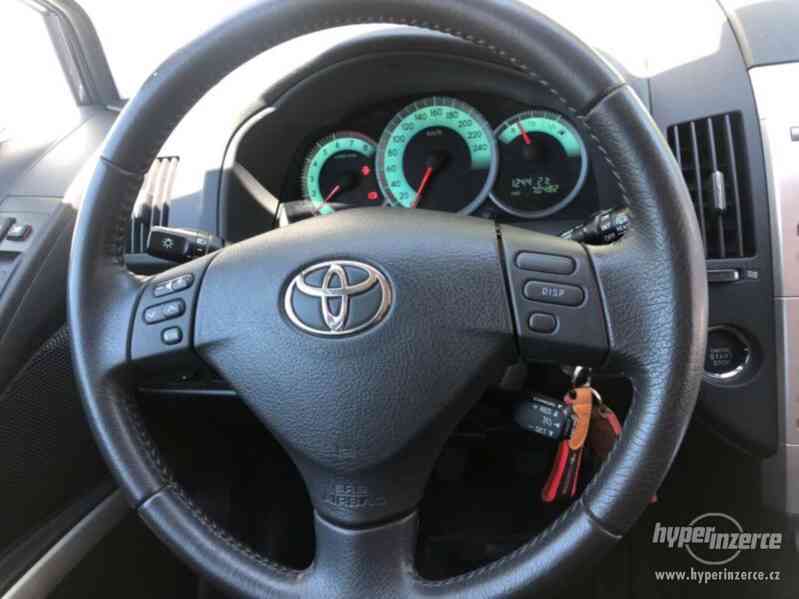 Toyota Corolla Verso 1.8-l-VVT-i Executive benzín 95kw - foto 14