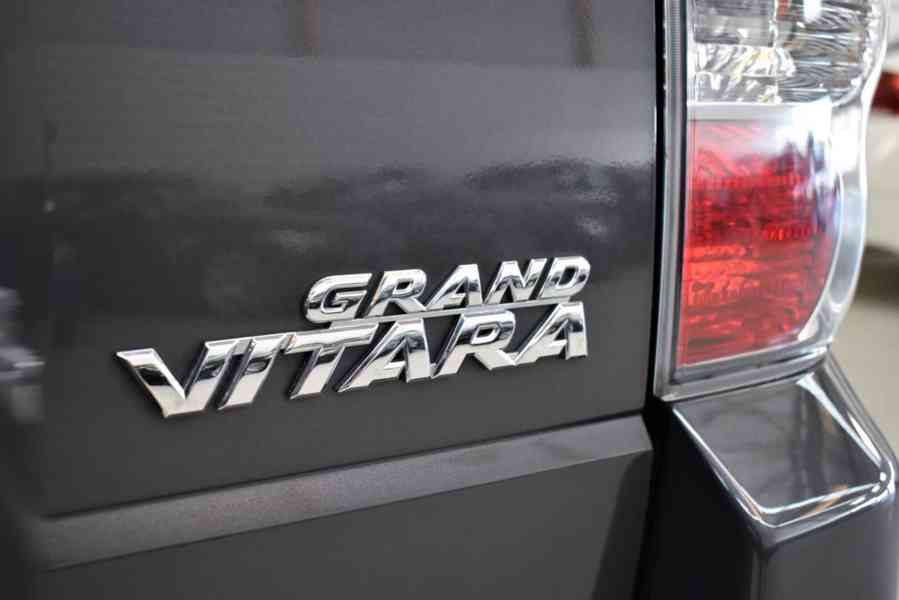 Suzuki Grand Vitara 2.4i Club benzín 124kw - foto 26