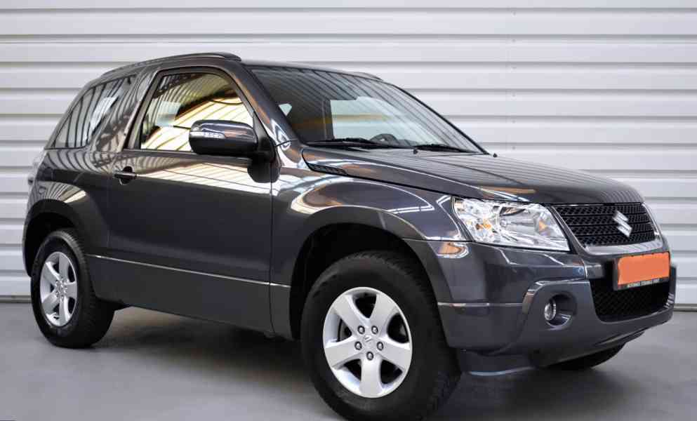 Suzuki Grand Vitara 2.4i Club benzín 124kw - foto 28