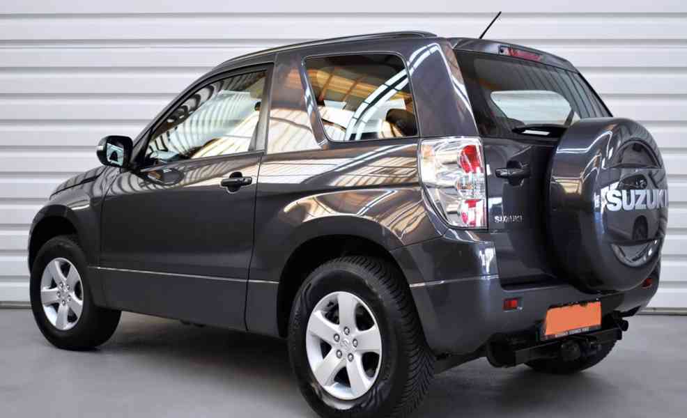Suzuki Grand Vitara 2.4i Club benzín 124kw - foto 3