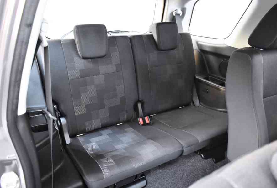 Suzuki Grand Vitara 2.4i Club benzín 124kw - foto 12