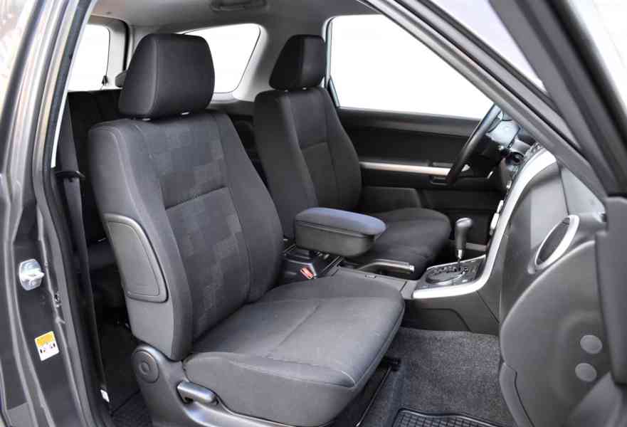 Suzuki Grand Vitara 2.4i Club benzín 124kw - foto 10